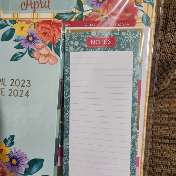 Pioneer Woman Calendar & Weekly Planner Set Brilliant Blooms 4/2023 To 6/2024 - Picture 4 of 9